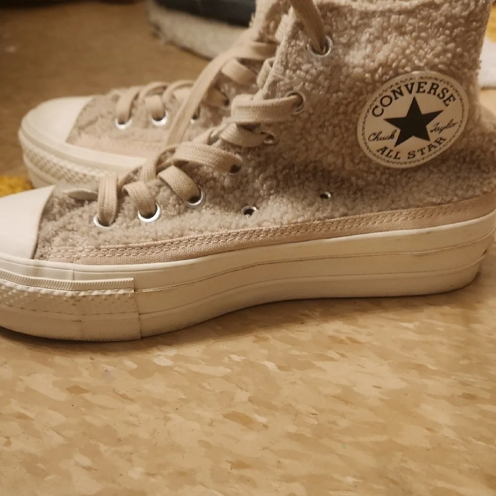 Converse Tan Canvas Platform Sneakers - Picture 9 of 9